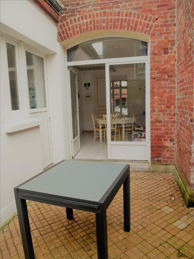Appartement avec cour à 50m de la plage Mers-les-Bains Extérieur photo